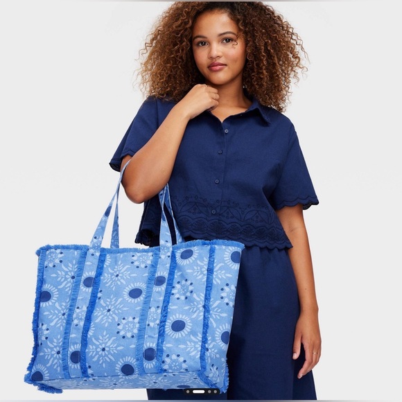 💙 Roller Rabbit x Target Star Medallion Fringe Canvas Tote Bag Blue - Picture 4 of 9